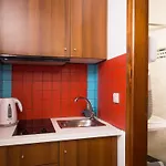 Xenon Apartment *